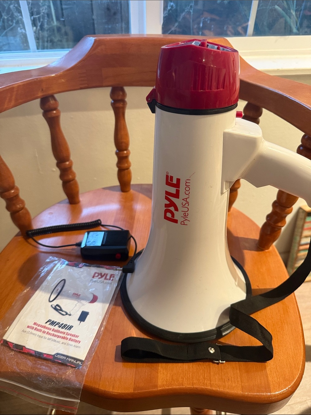 PYLE White and Red Portable Megaphone with Strap